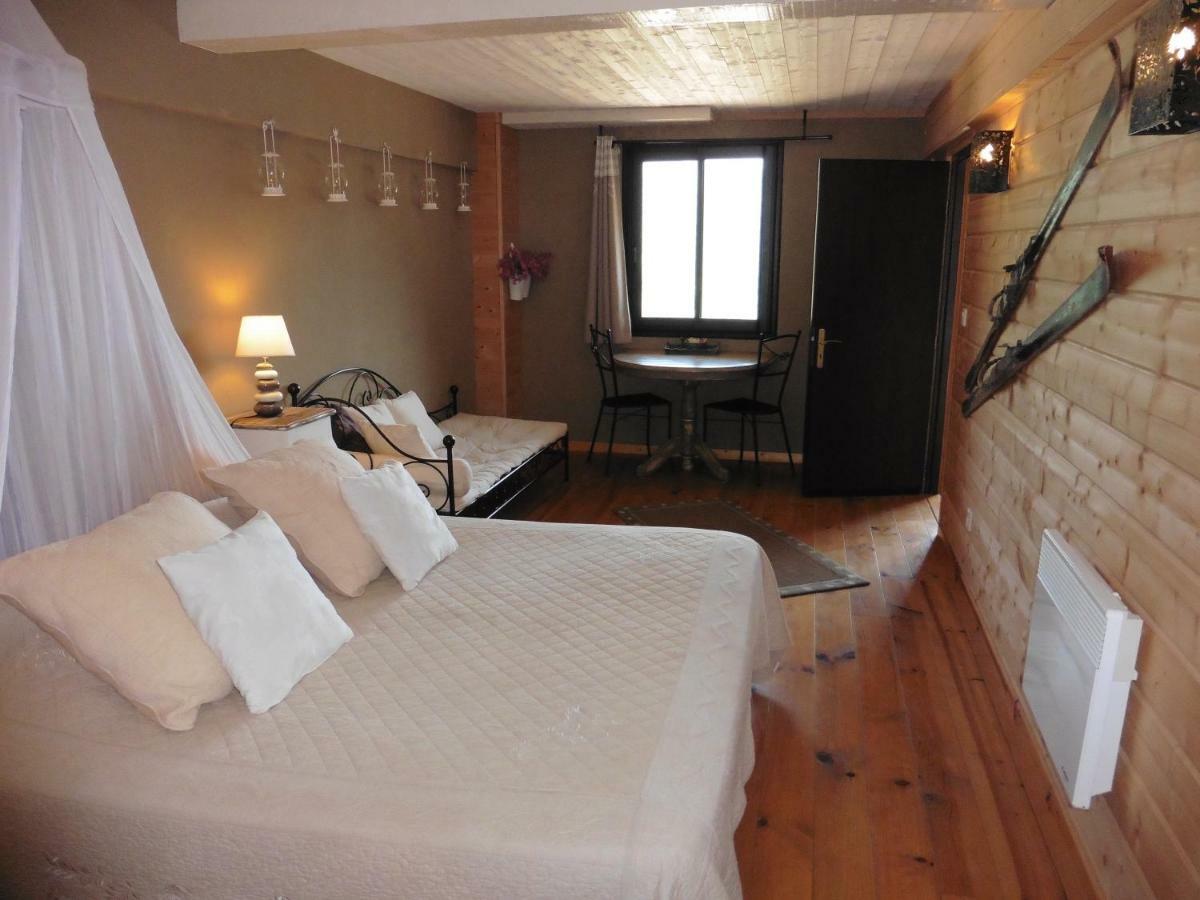 Chalet De Barraou Bed and Breakfast Binos Exteriör bild