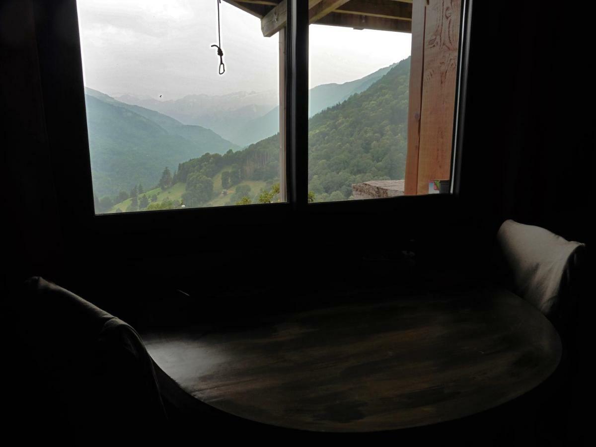 Chalet De Barraou Bed and Breakfast Binos Exteriör bild